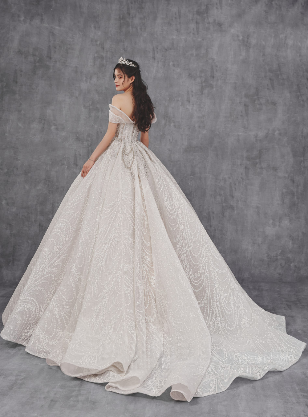 LT361 - Váy cưới xòe - Ảnh 4