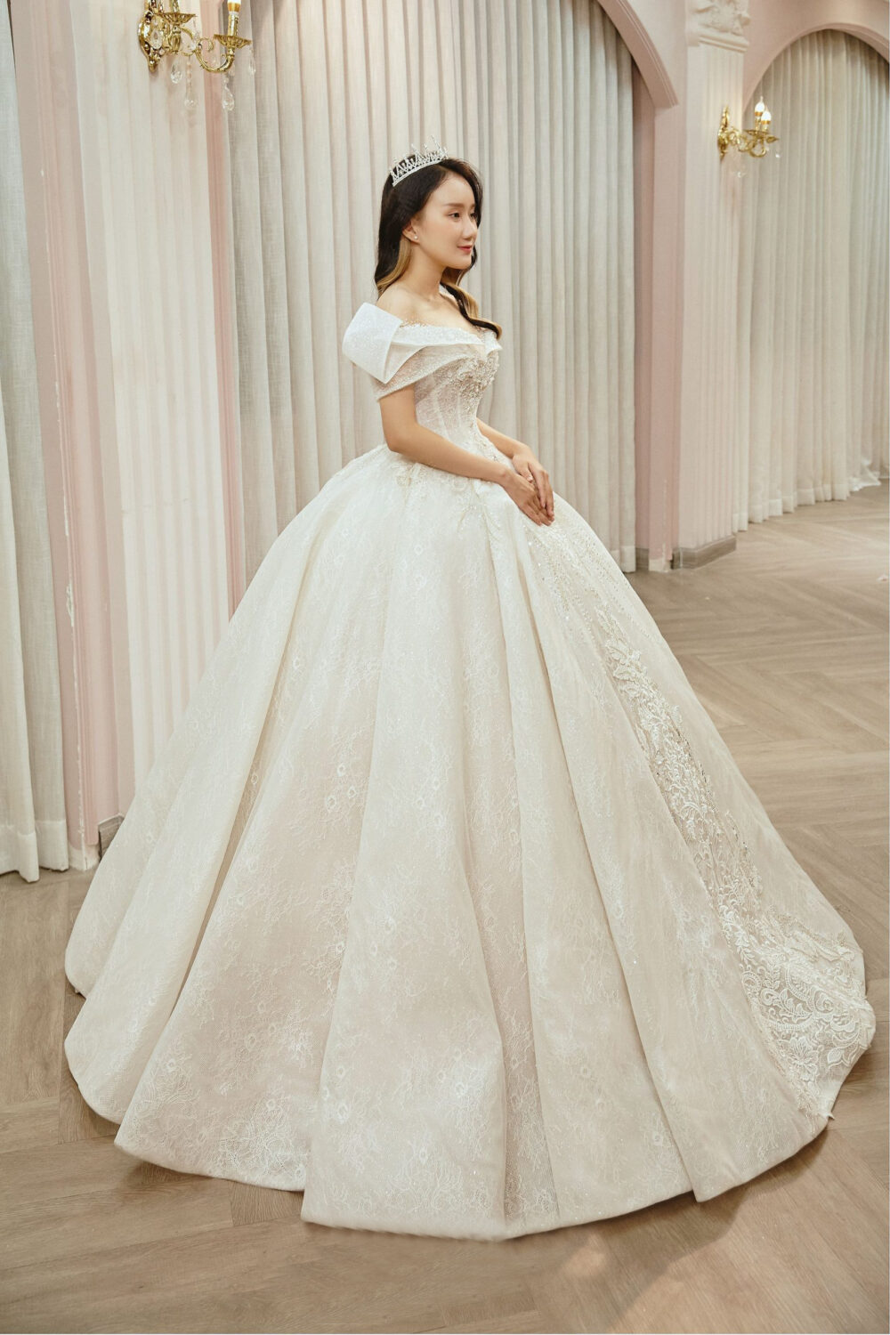 LT407 - Váy cưới xòe - Ảnh 3