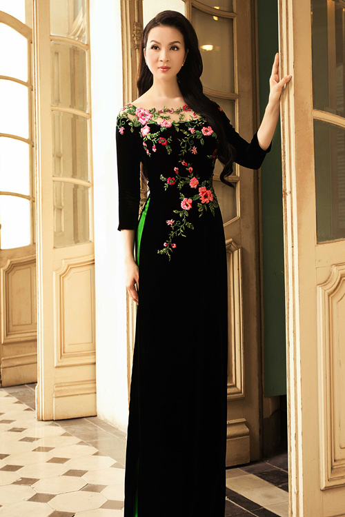 ao dai tuoi trung nien 20