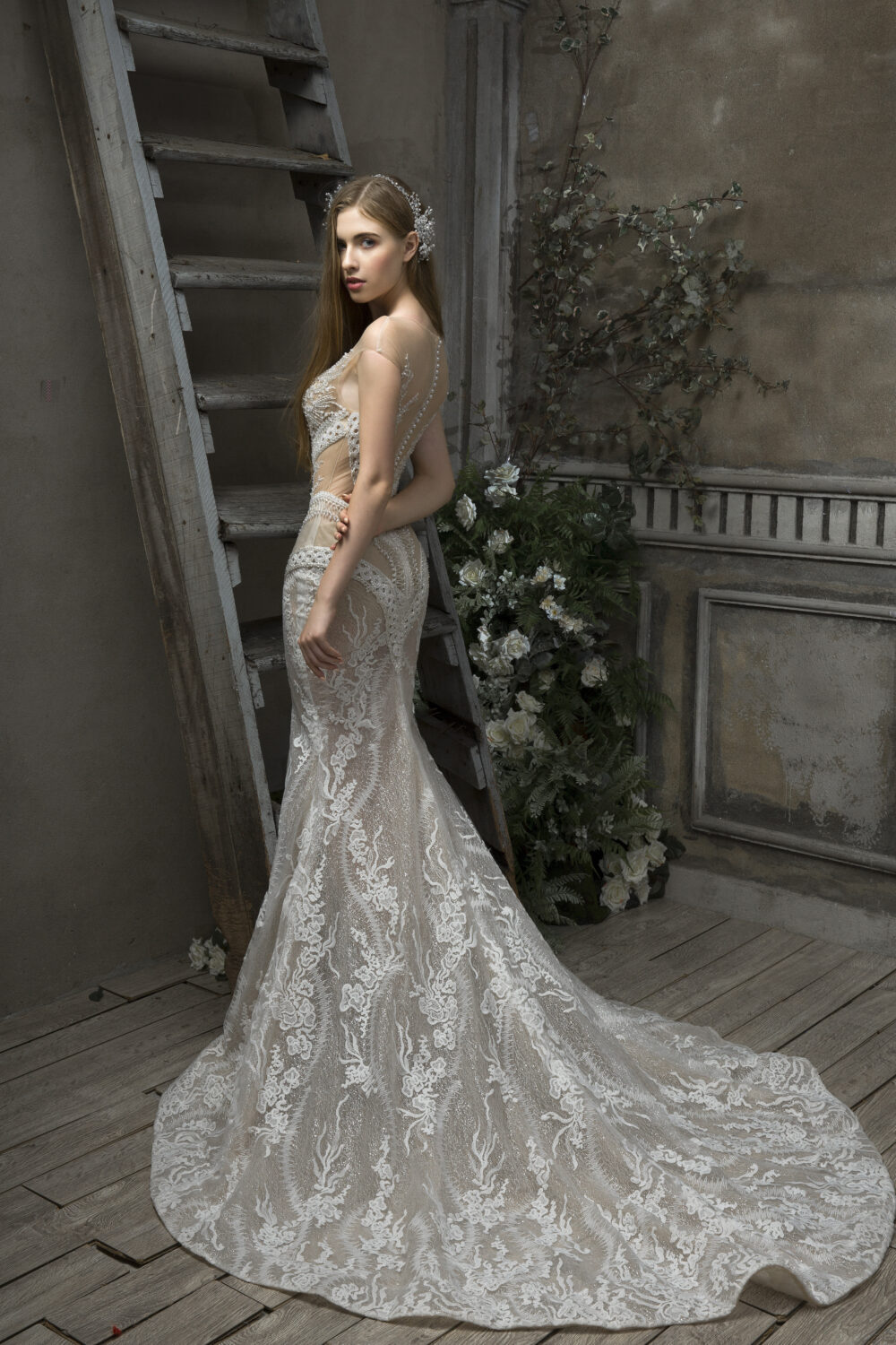 MVC008 - Váy cưới đuôi cá - Ảnh 3