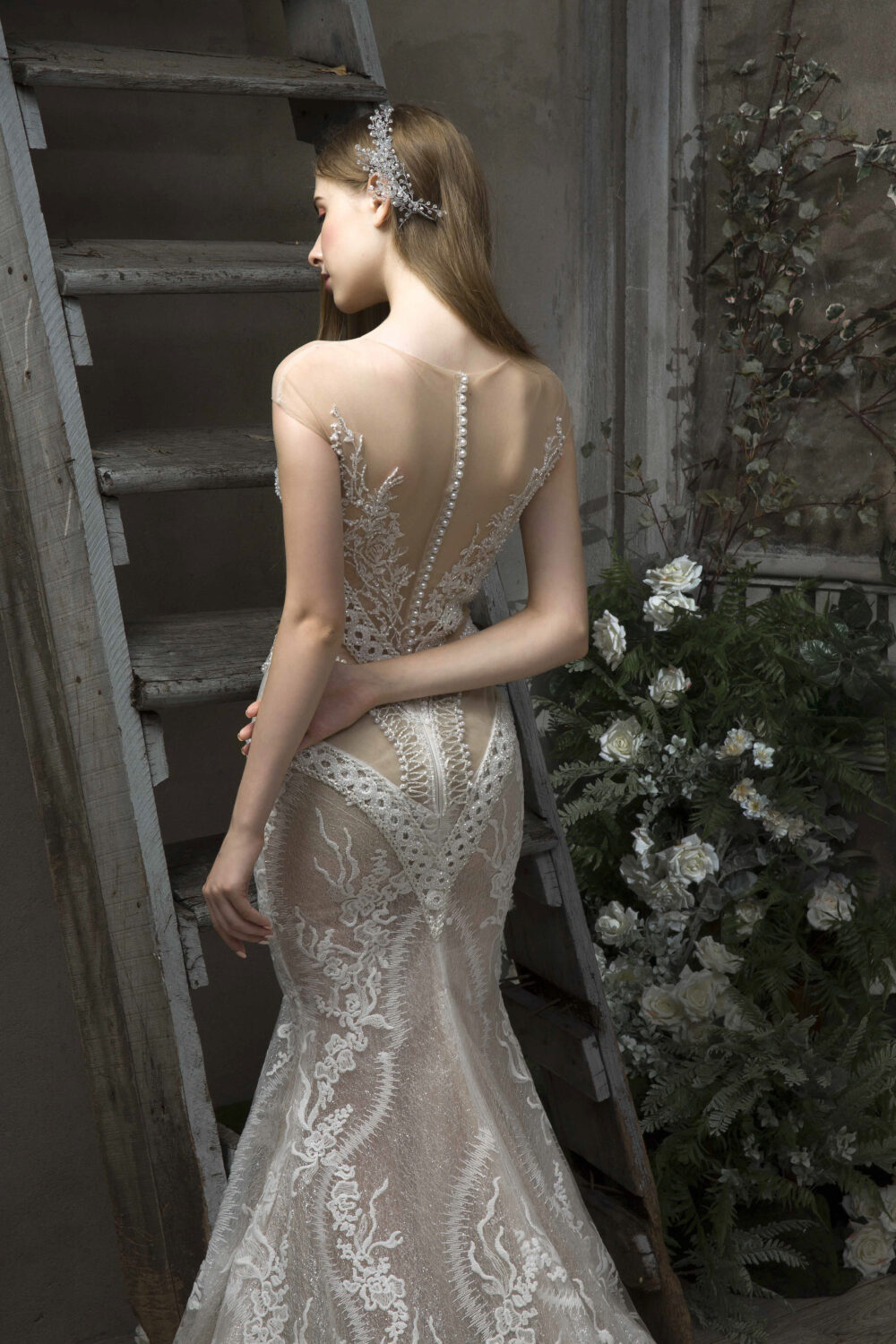 MVC008 - Váy cưới đuôi cá - Ảnh 4