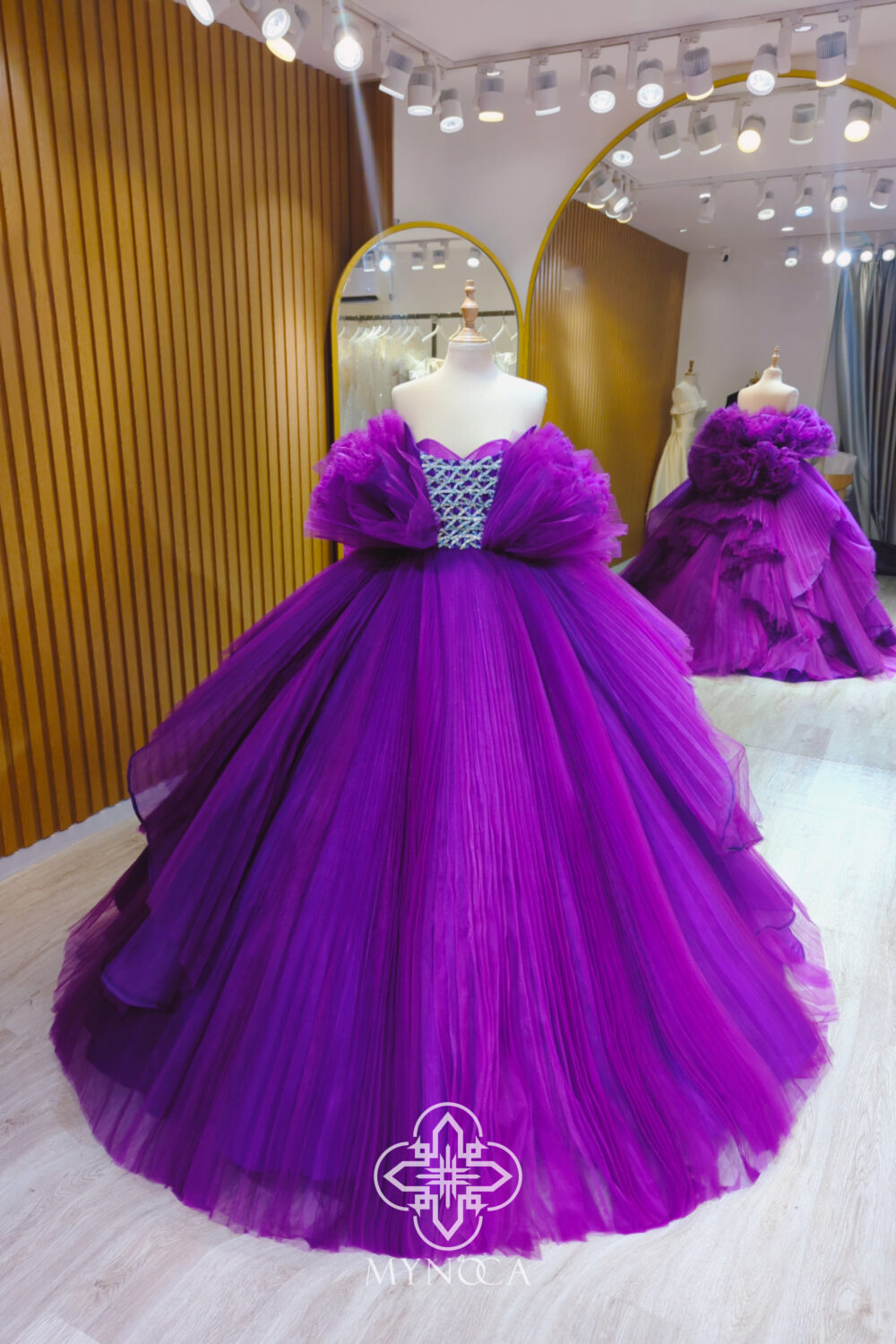 MVX021 - Váy cưới xòe